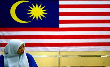 MALAYSIA GOVERNMENT MINISTER CALLS FOR ATHEISTS TO BE HUNTED...